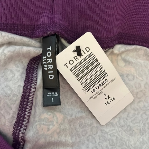 Torrid Halloween sleep leggings 1X 14/16 plus size NWT purple leopard - Picture 8 of 10